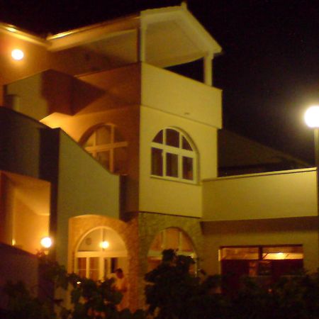 Apartments Jakovcev Betina  Exterior foto
