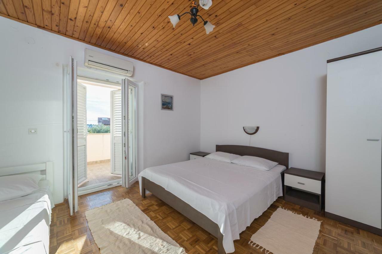 Apartments Jakovcev Betina  Exterior foto